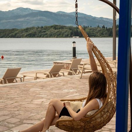 Apart-Hotel Villa Lav Nova Pec Bagian luar foto