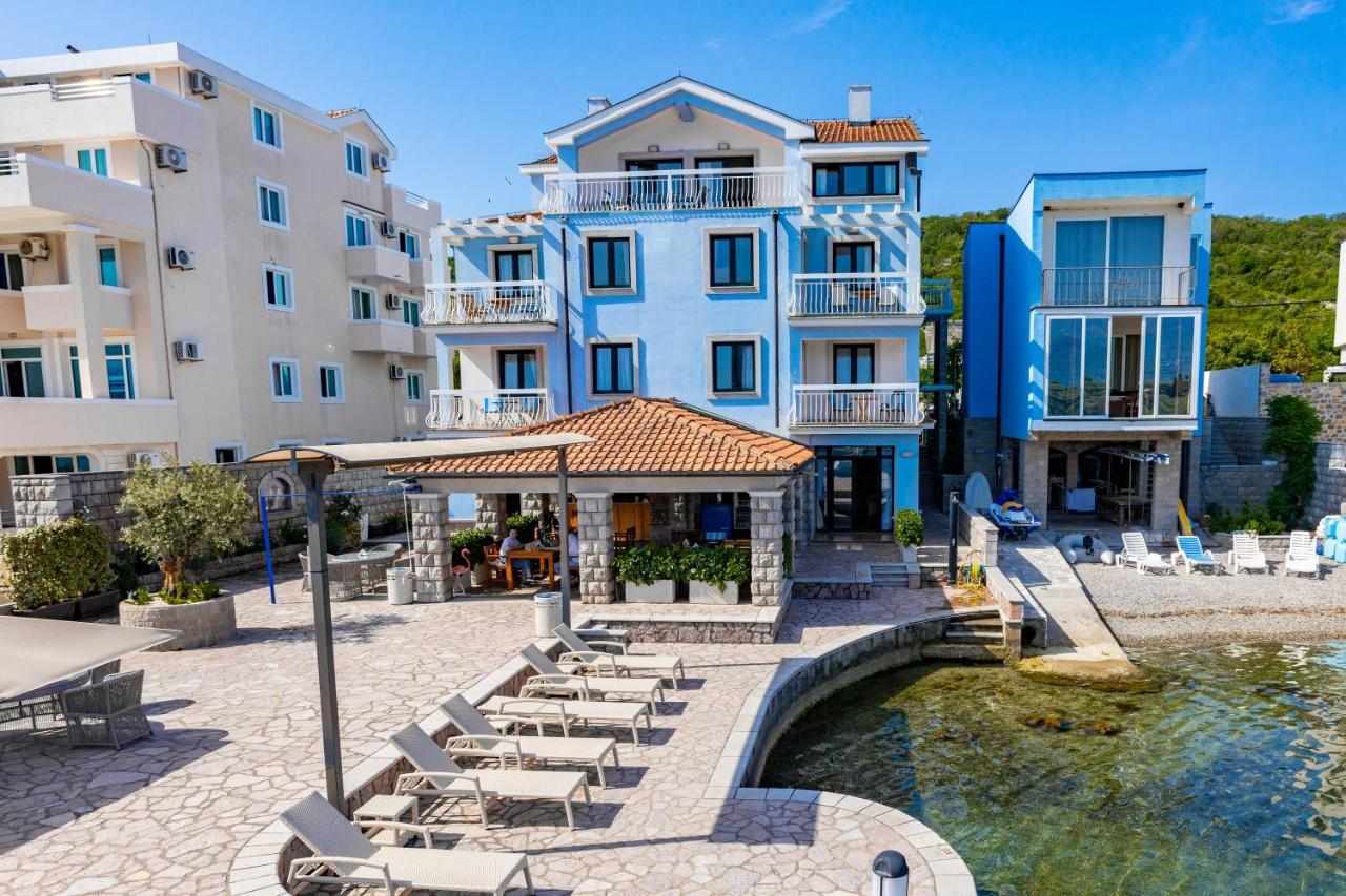 Apart-Hotel Villa Lav Nova Pec Bagian luar foto