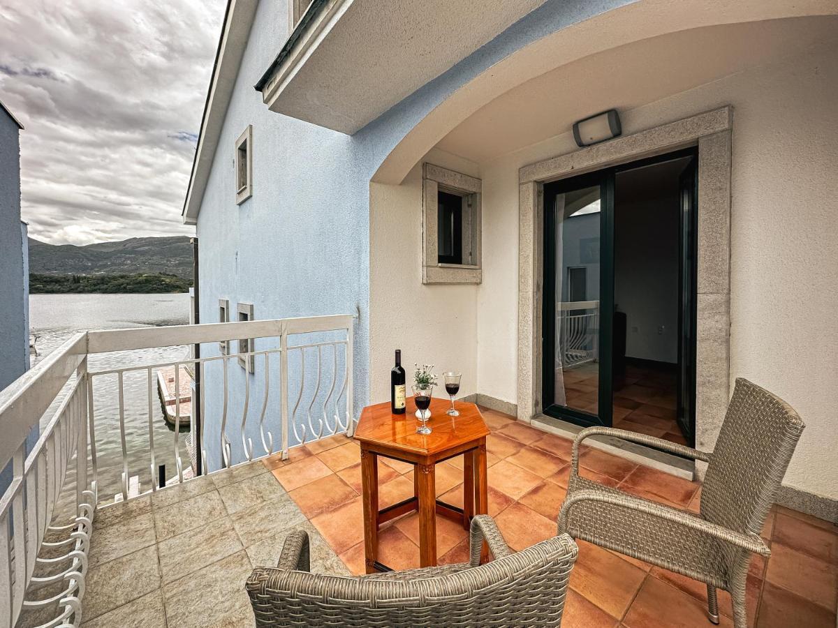 Apart-Hotel Villa Lav Nova Pec Bagian luar foto