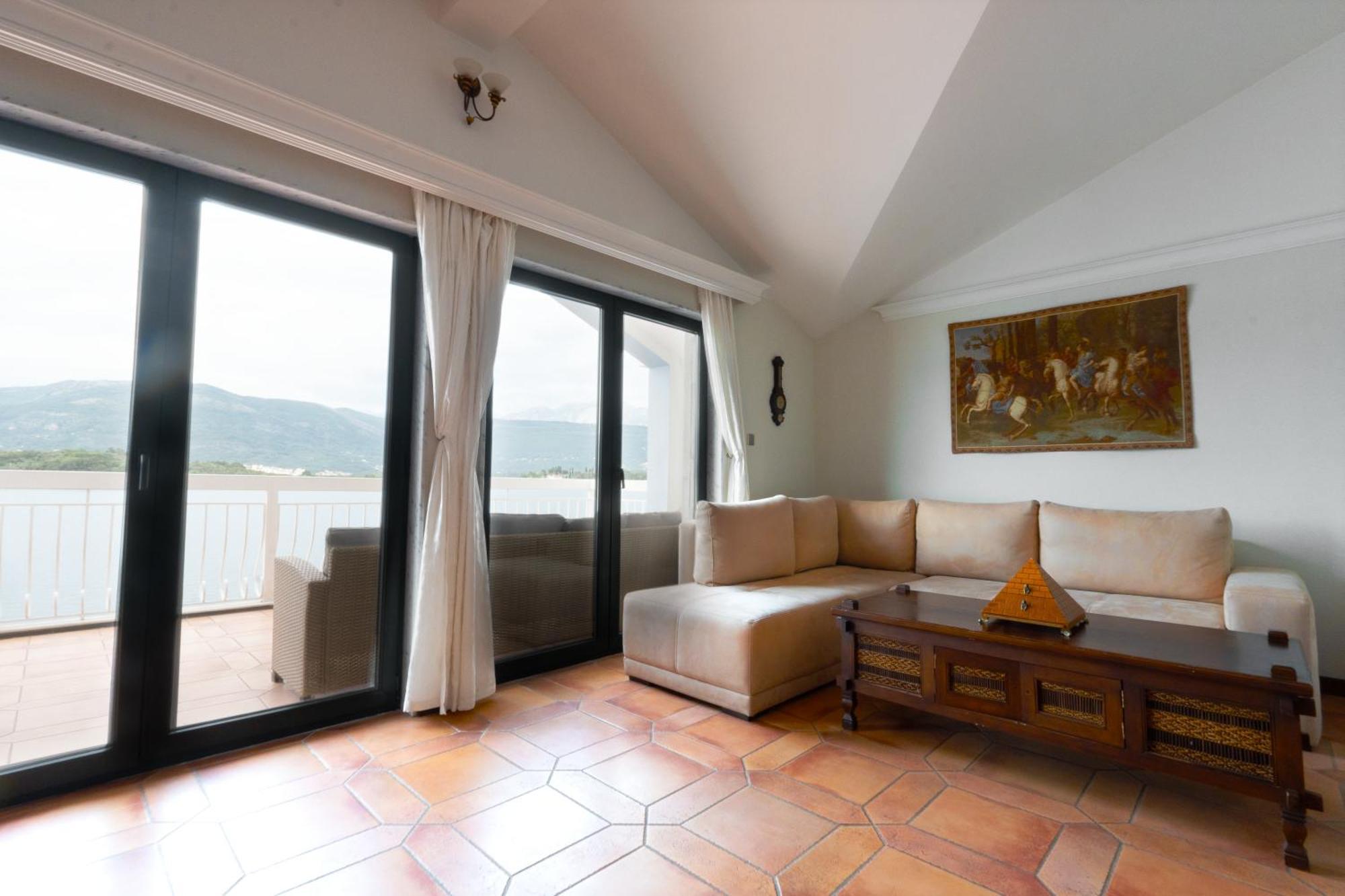 Apart-Hotel Villa Lav Nova Pec Bagian luar foto